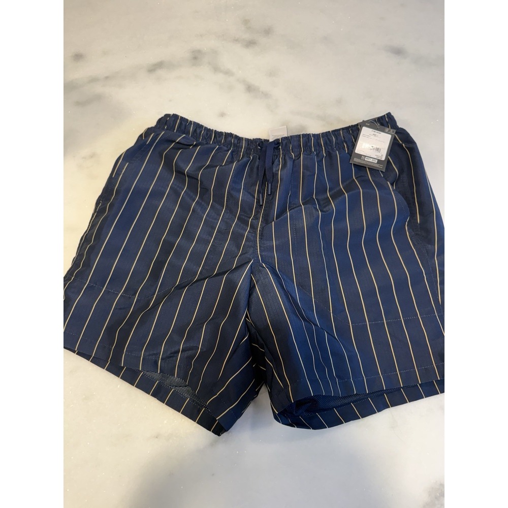 DSG Rec Short Mens S Navy Pinstripe Relaxed Fit 6 Inseam Water Repellent NWT